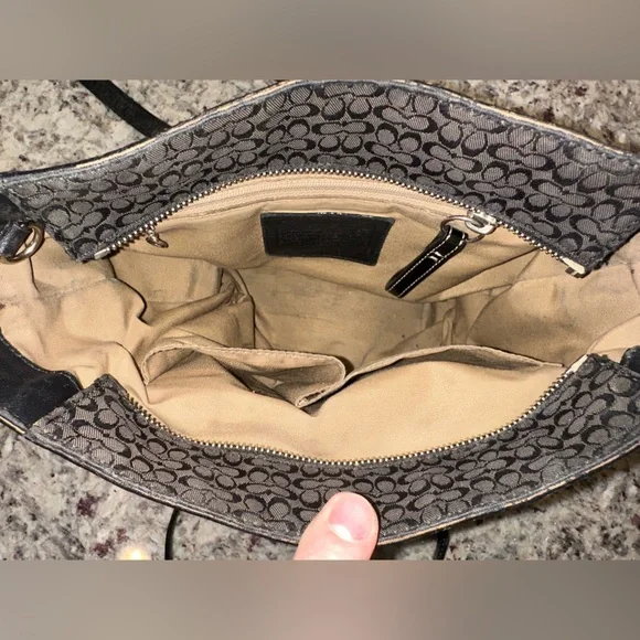 Coach Purse Shoulder Bag - Picture 9 of 16